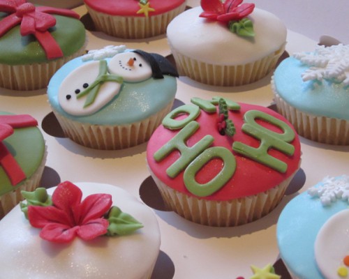 christmas_present_cupcakes