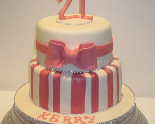 girl_21st_birthday_cake