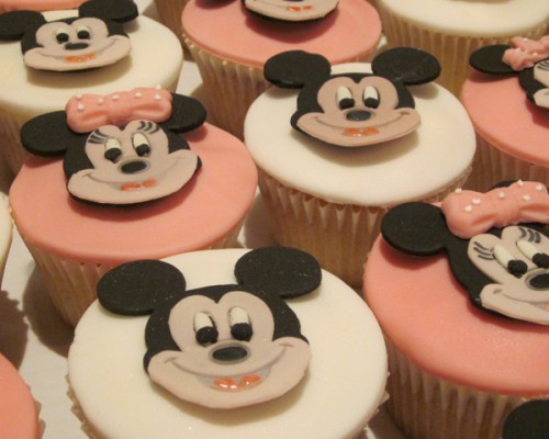 mickey_mouse_cup_cakes