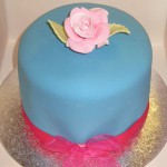 plain_floral_cake_